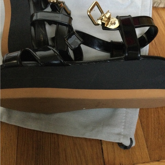 Fendi Hydra patent sandal - Picture 12 of 12